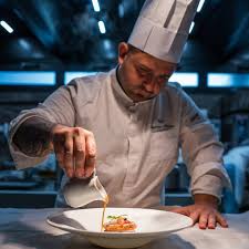 A Francesco Franzese piace coi tacchi a spillo...2022 articolo di Gaetano cataldo, Chef Executive chef al Rear Restaurant di Nola