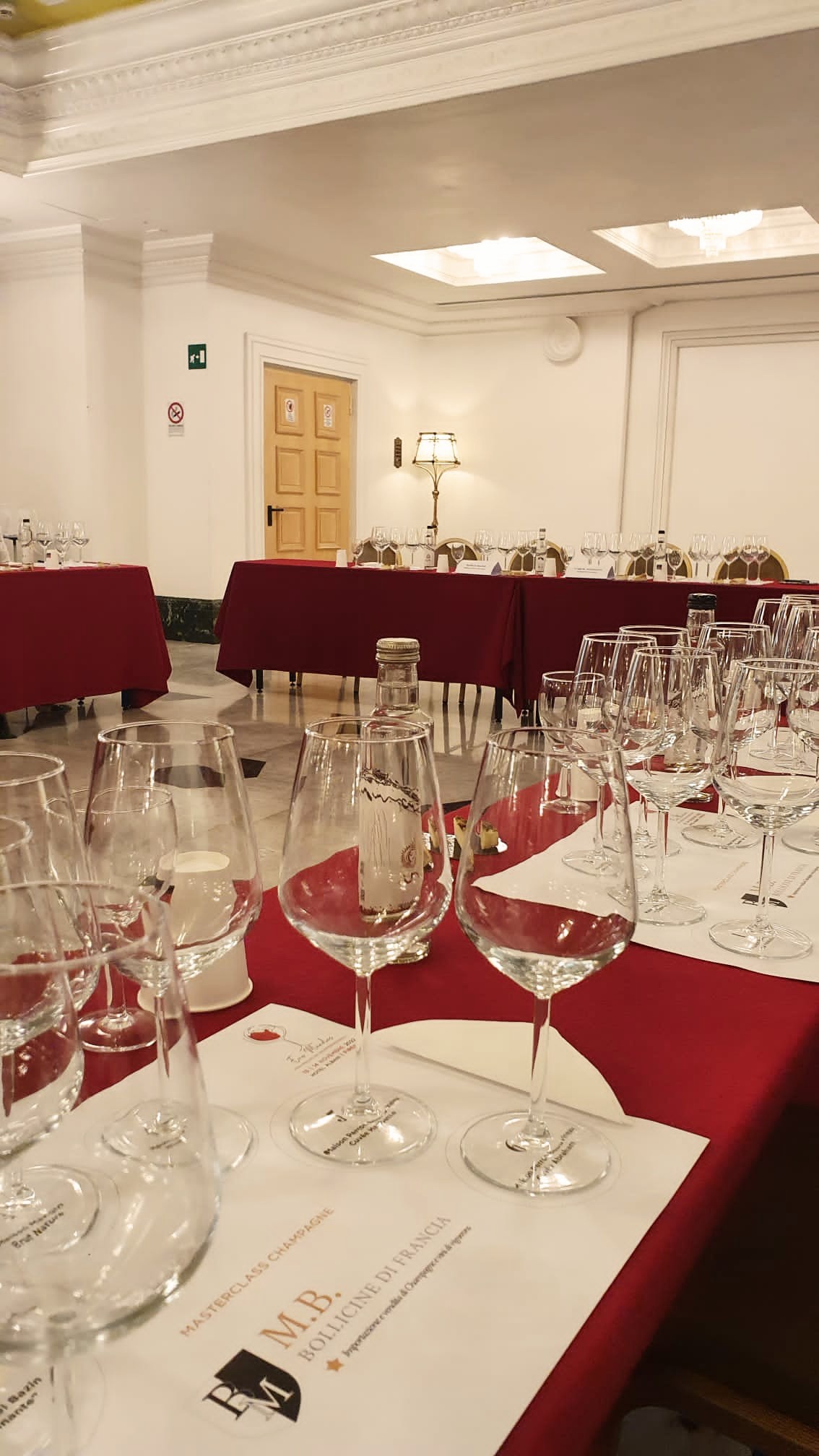 Sala di Degustazione pronta per la Masterclas Champagne