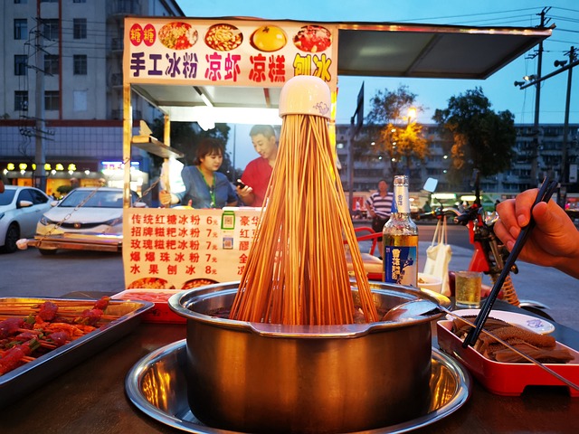 Ci sono molti premi e competizioni per street food in tutto il mondo, articolo di Carol Agostini, foto da internet