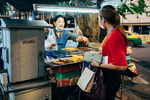 Le bancarelle in tutto il mondo per il cibo da strada, articolo di Carol Agostini, foto da internet