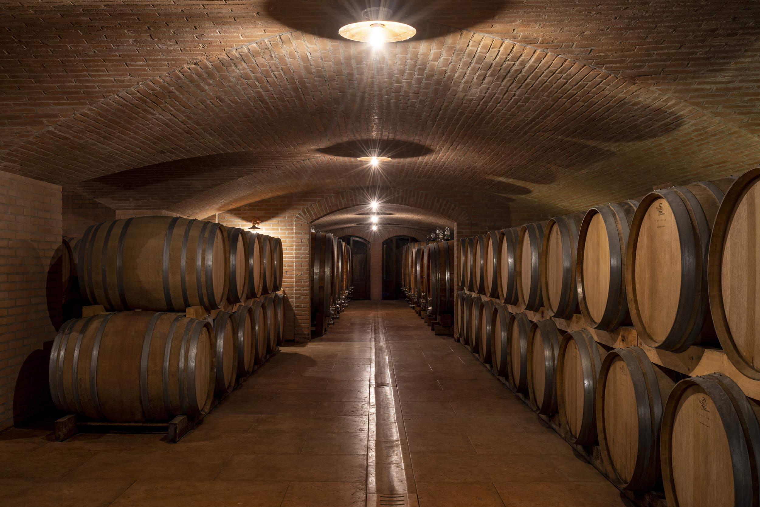 La barricaia della cantina Graziano Prà, foto da comunicato stampa