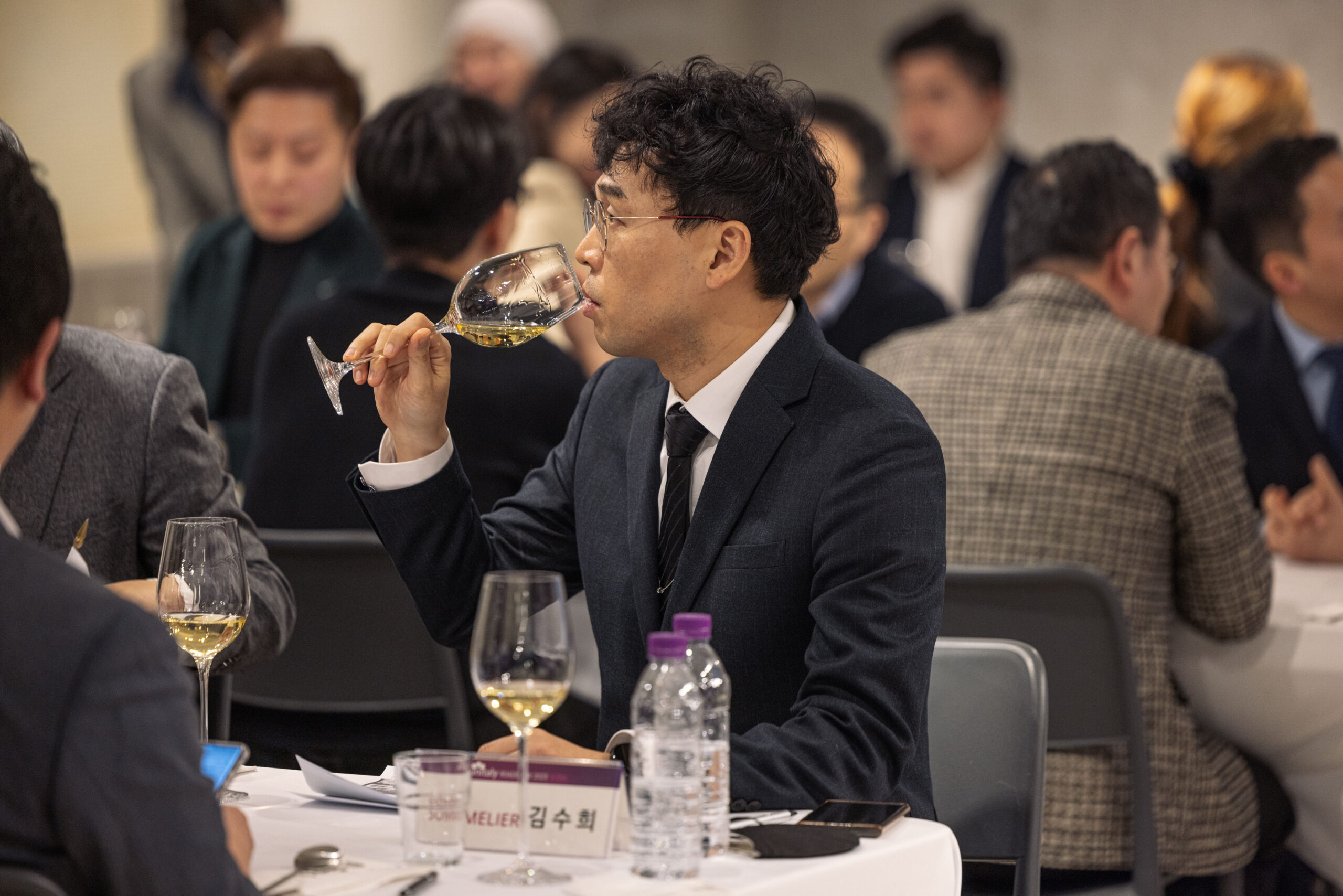 Momenti di degustazione durante il Vinitaly RoadShow Seoul 2022, foto da comunicato stampa