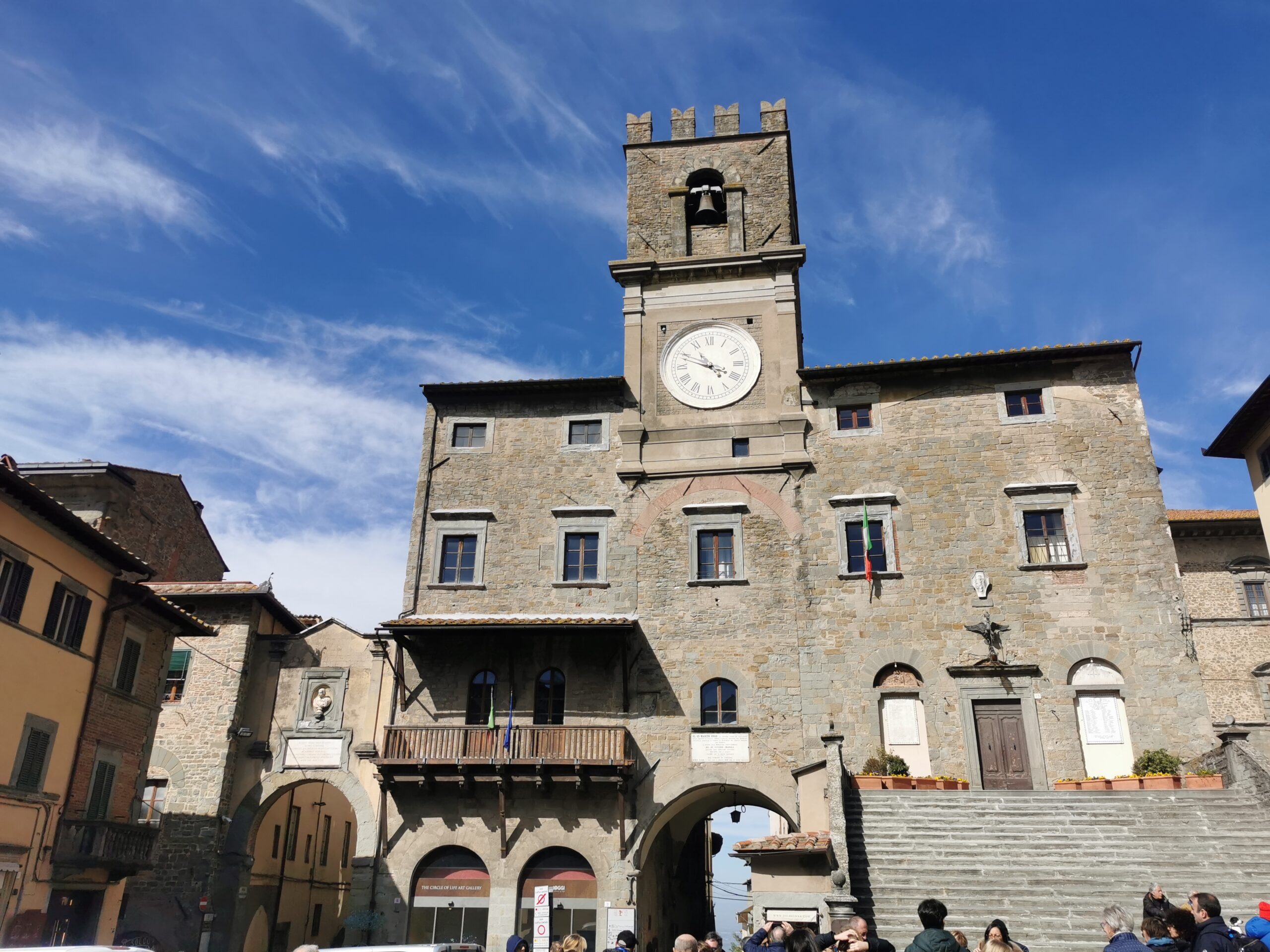 Cortona, articolo: Chianina e Syrah 2023, dove le sfumature di rouge dominano, foto di Elsa Leandri