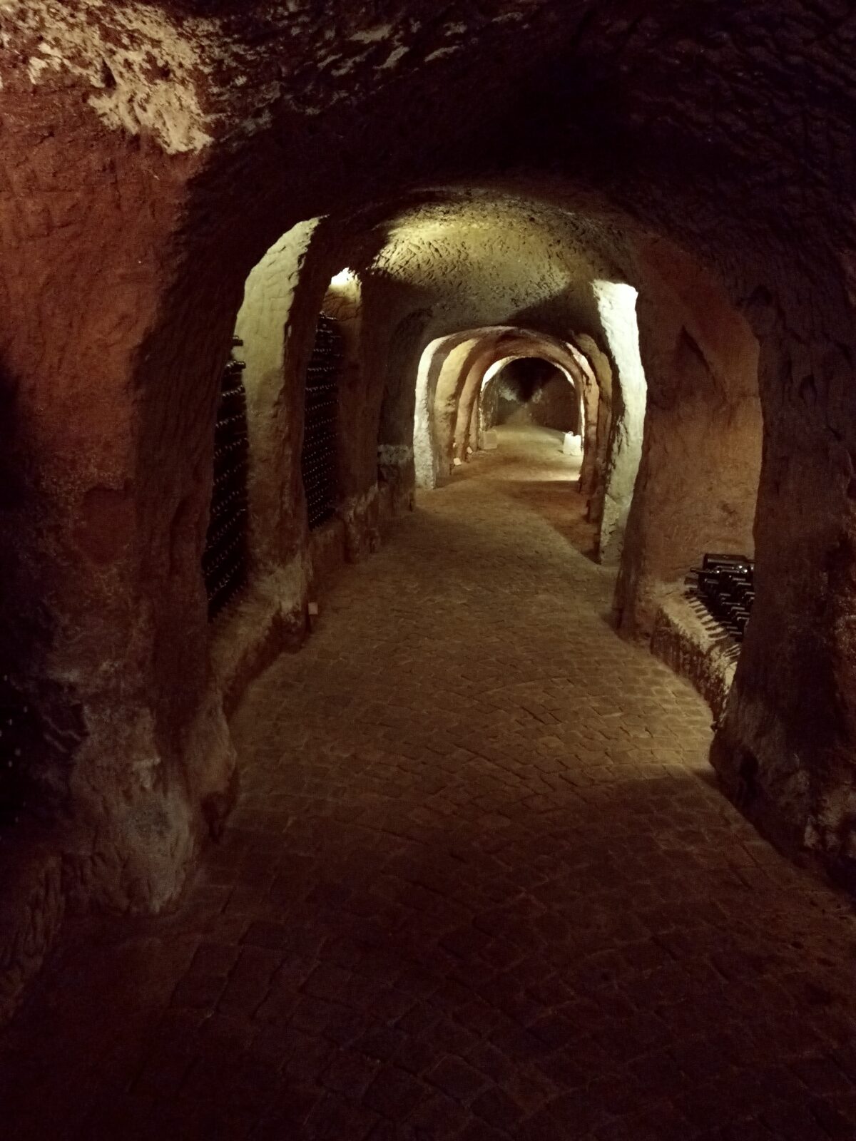 Le grotte di origine vulcanica, articolo: PROGETTO ROMA DOCet 2023, un viaggio sensoriale intenso, foto di Cristina Santini