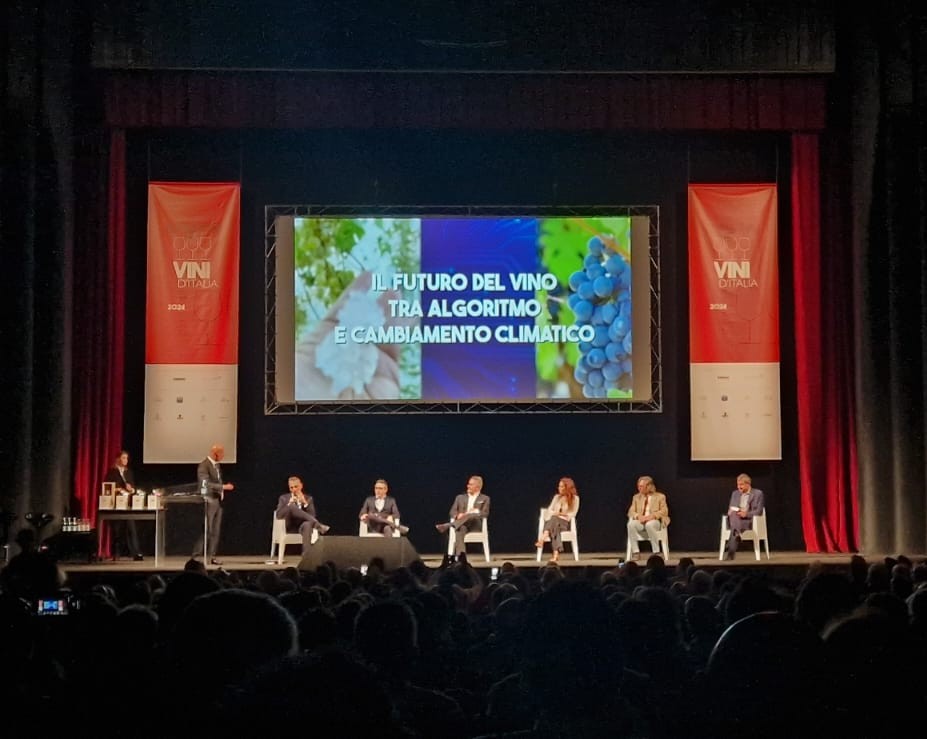 Gli ospiti al convegno, articolo: Gambero Rosso e la Guida Vini d'Italia 2024 e grandi novità, foto dell'autrice