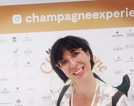 Elsa Leandri all'ingresso della manifestazione Modena Champagne Experience 2023
