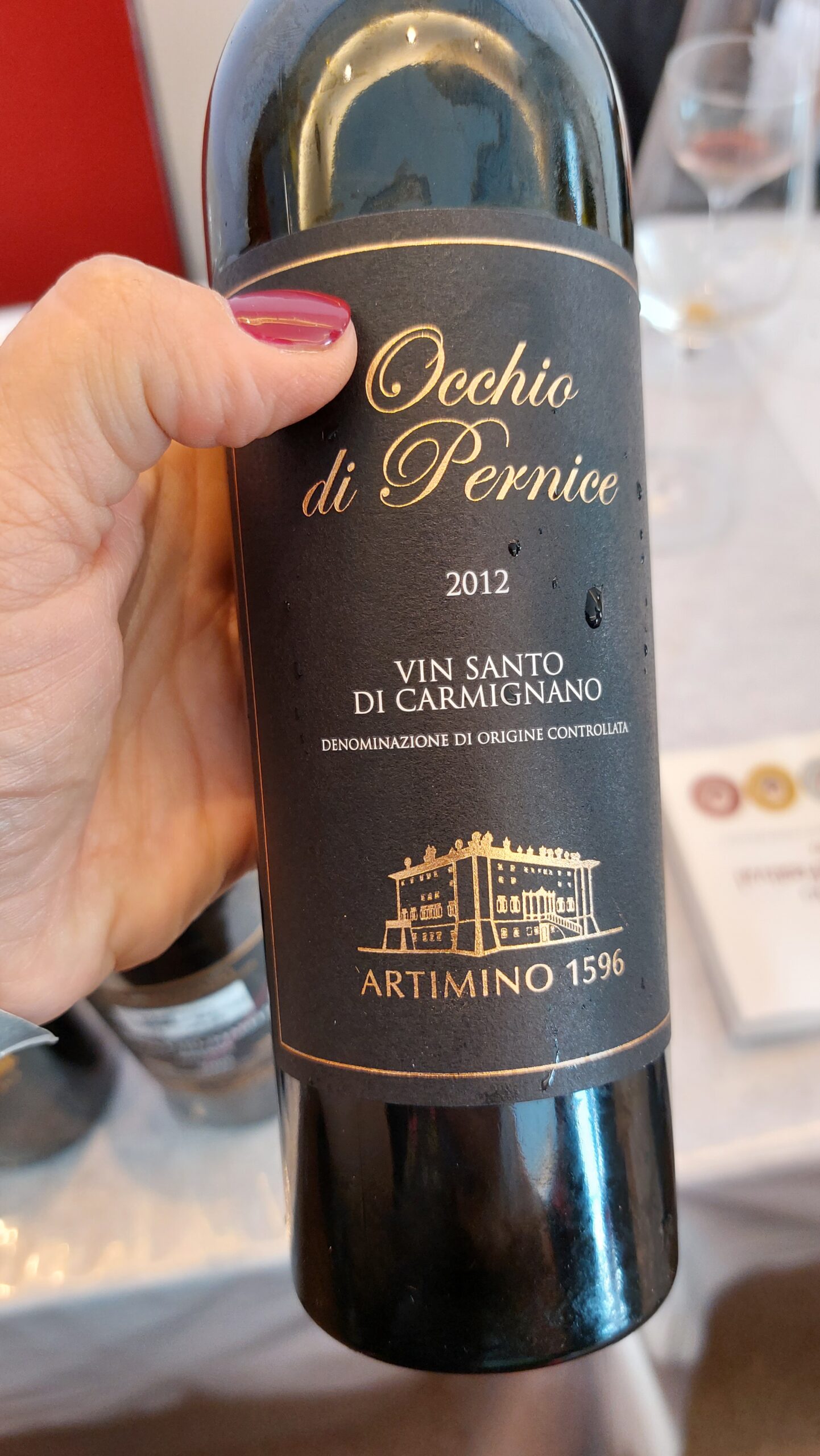 Vin Santo di Carmignano DOC Occhio di Pernice 2012, articolo: Tenuta Artimino gioiello del Patrimonio Unesco dal 2013, foto di Carol Agostini