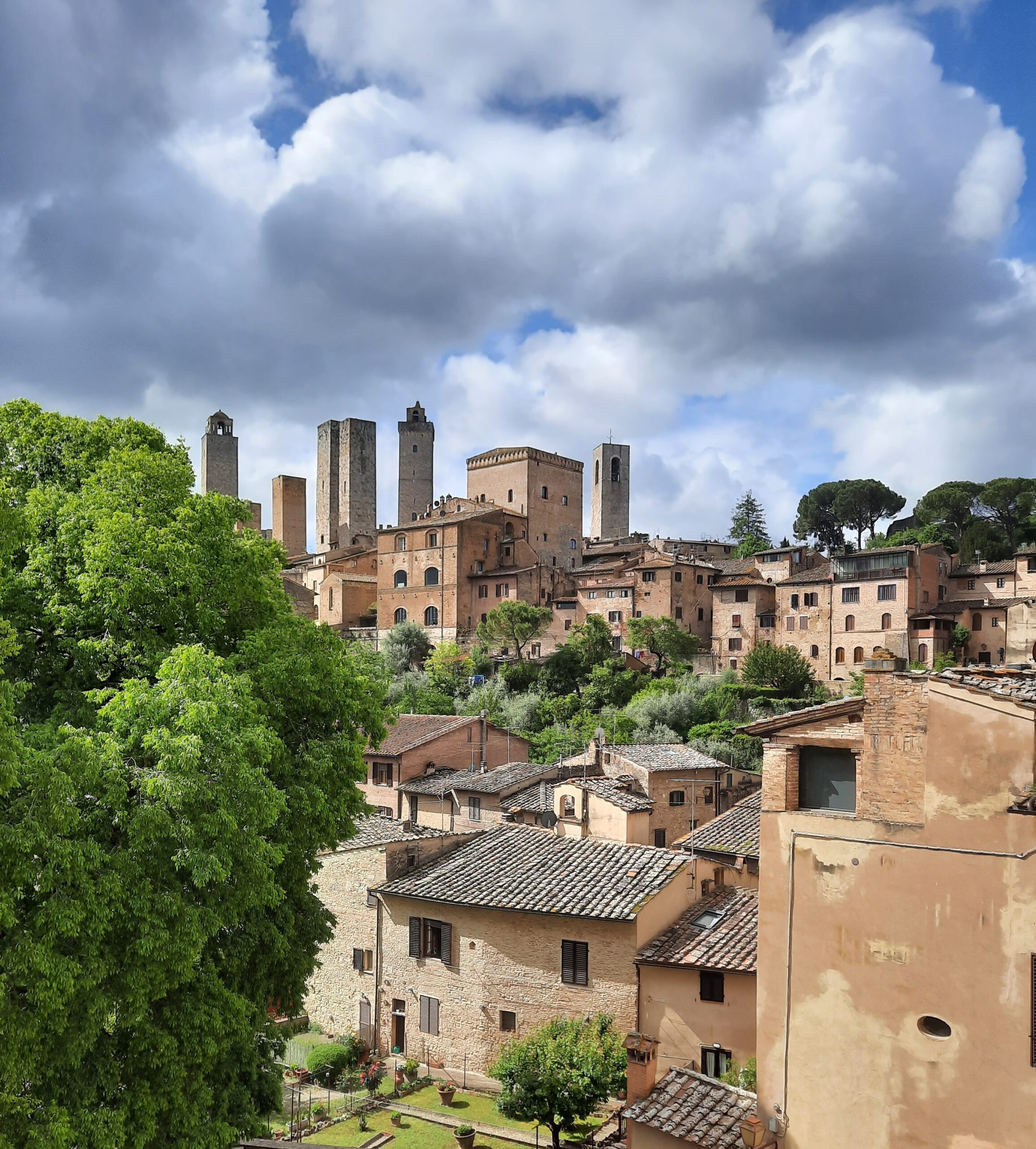 San Gimignano e le sue Torri medievali, articolo: Terre di Toscana 16°edizione 2024, un trionfo versiliése, foto dell'autore