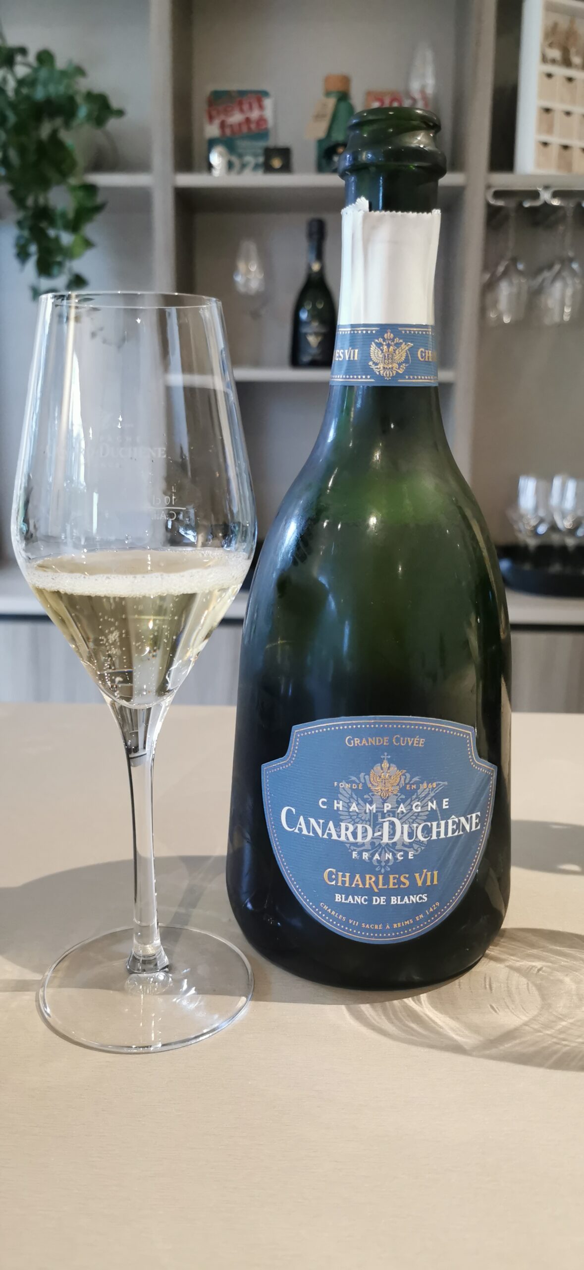 Charles VII - Blanc de Blancs, Champagne Canard-Duchêne, 3° tappa francese di bollicine, foto dell'autrice